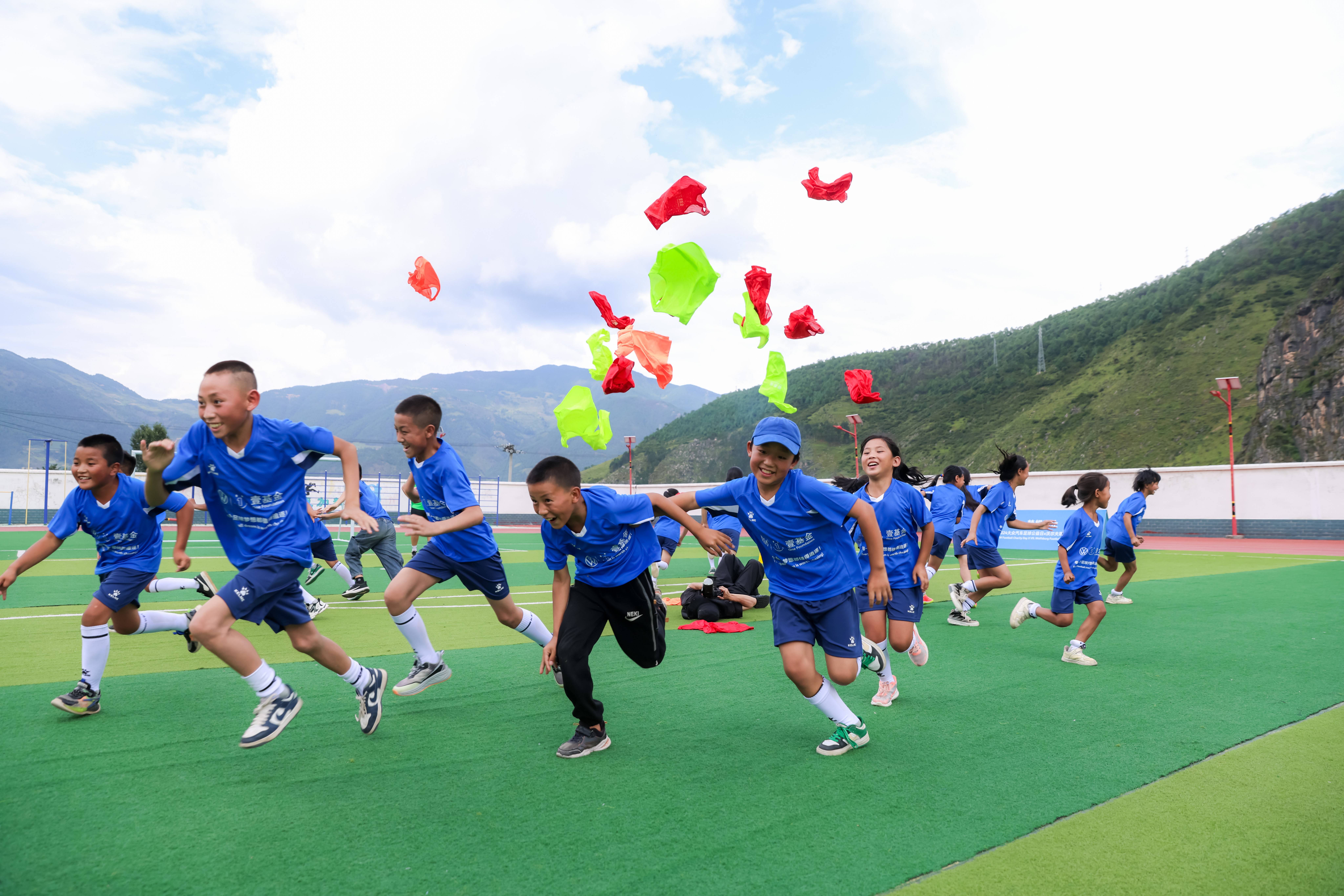 开云下载-海外合作青训营项目在多国成功落地，推动中国足球“走出去”的简单介绍