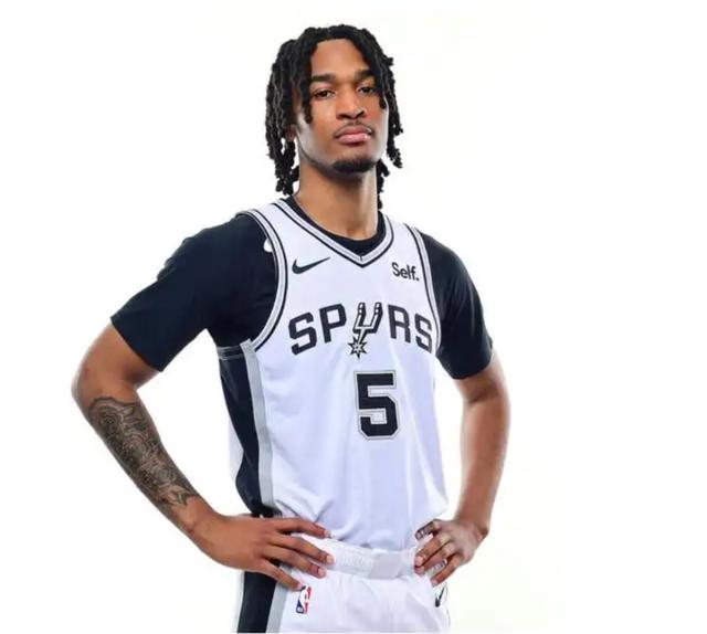 开云入口-马刺年轻球员崭露头角引期待的简单介绍