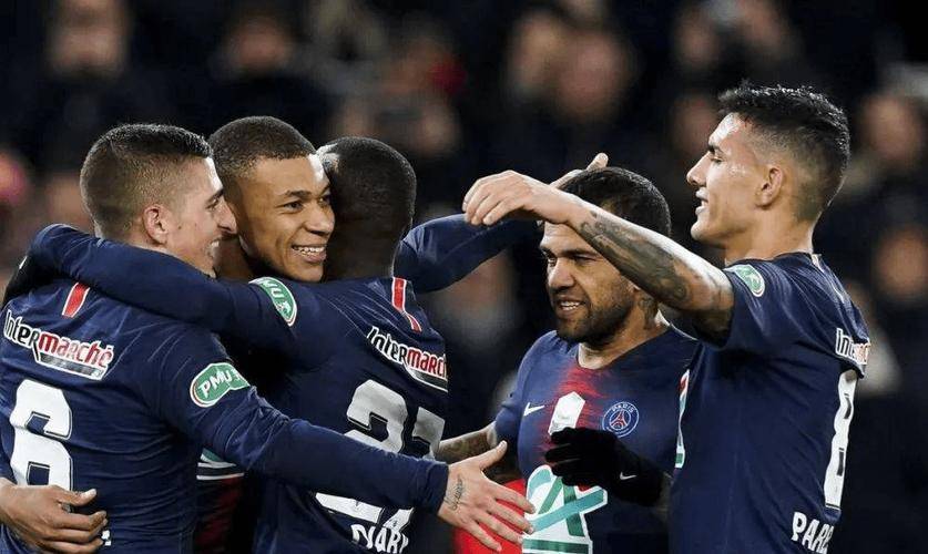 法甲赛季亮点纷呈,豪门争锋不断 法甲赛季亮点纷呈,豪门争锋不断