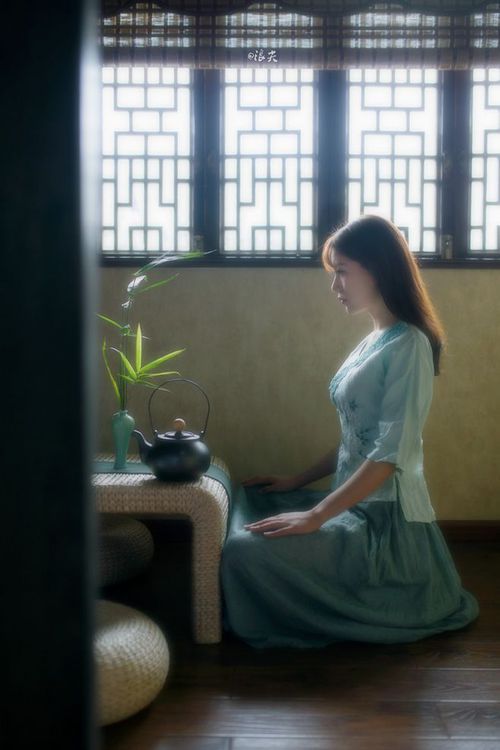 国际足联推动女子足球扩大基础设施建设,普及率显著提升,女子足球联赛