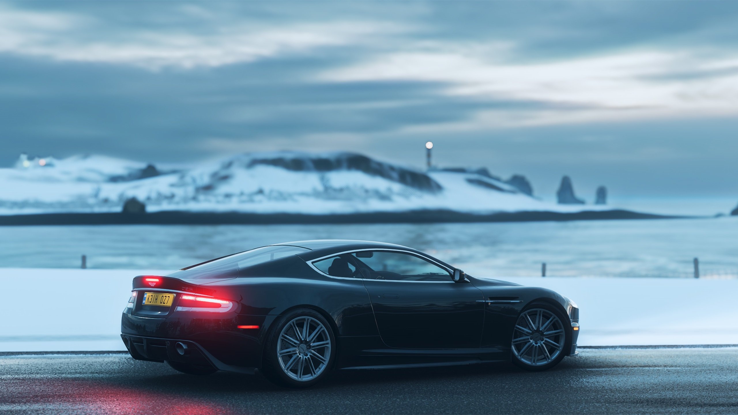 男篮训练注重半场阵地战术布置增强比赛控制力,男篮打球